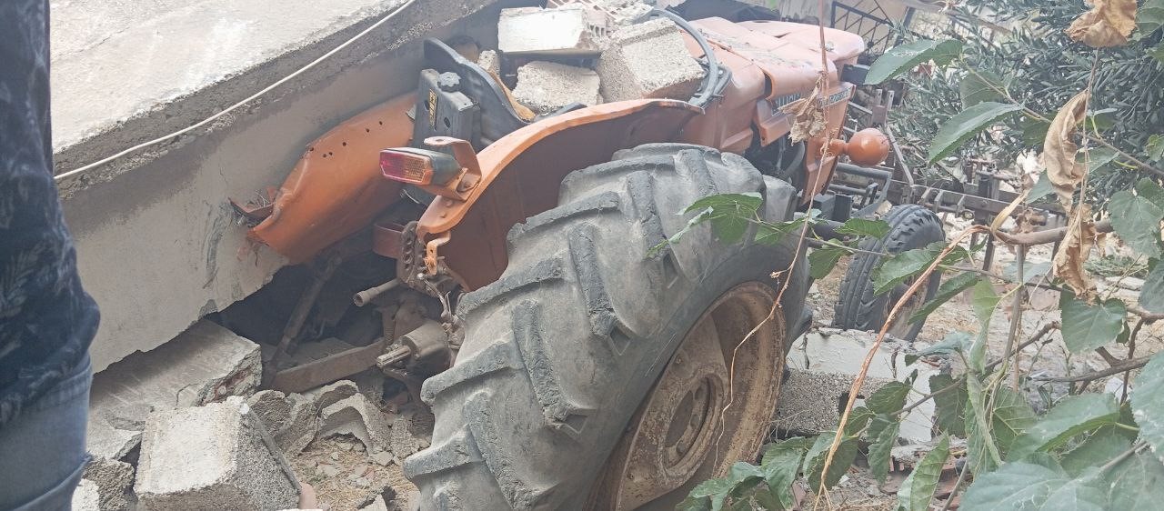 Kilis’te az hasarlı 2 katlı binada göçük meydana geldi
