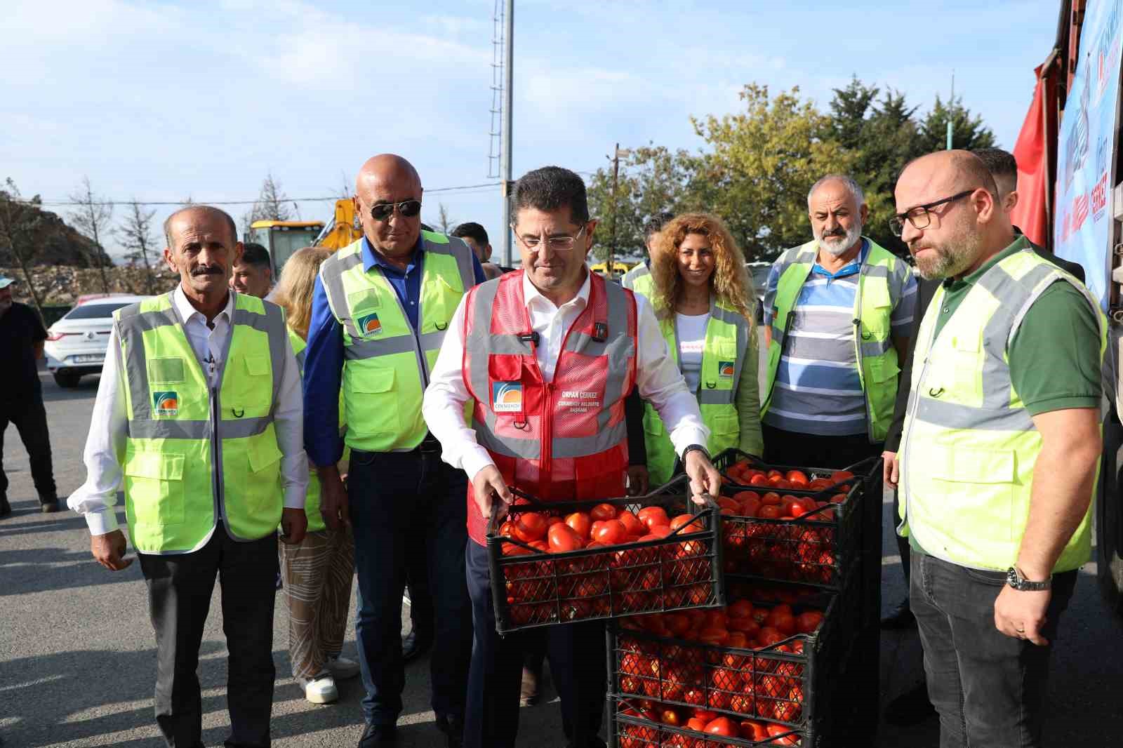 Başkan Orhan Çerkez’den çiftçilere dev destek