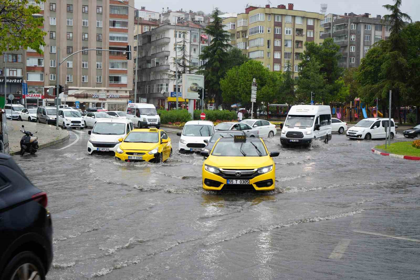 Samsunluların sağanakla imtihanı
