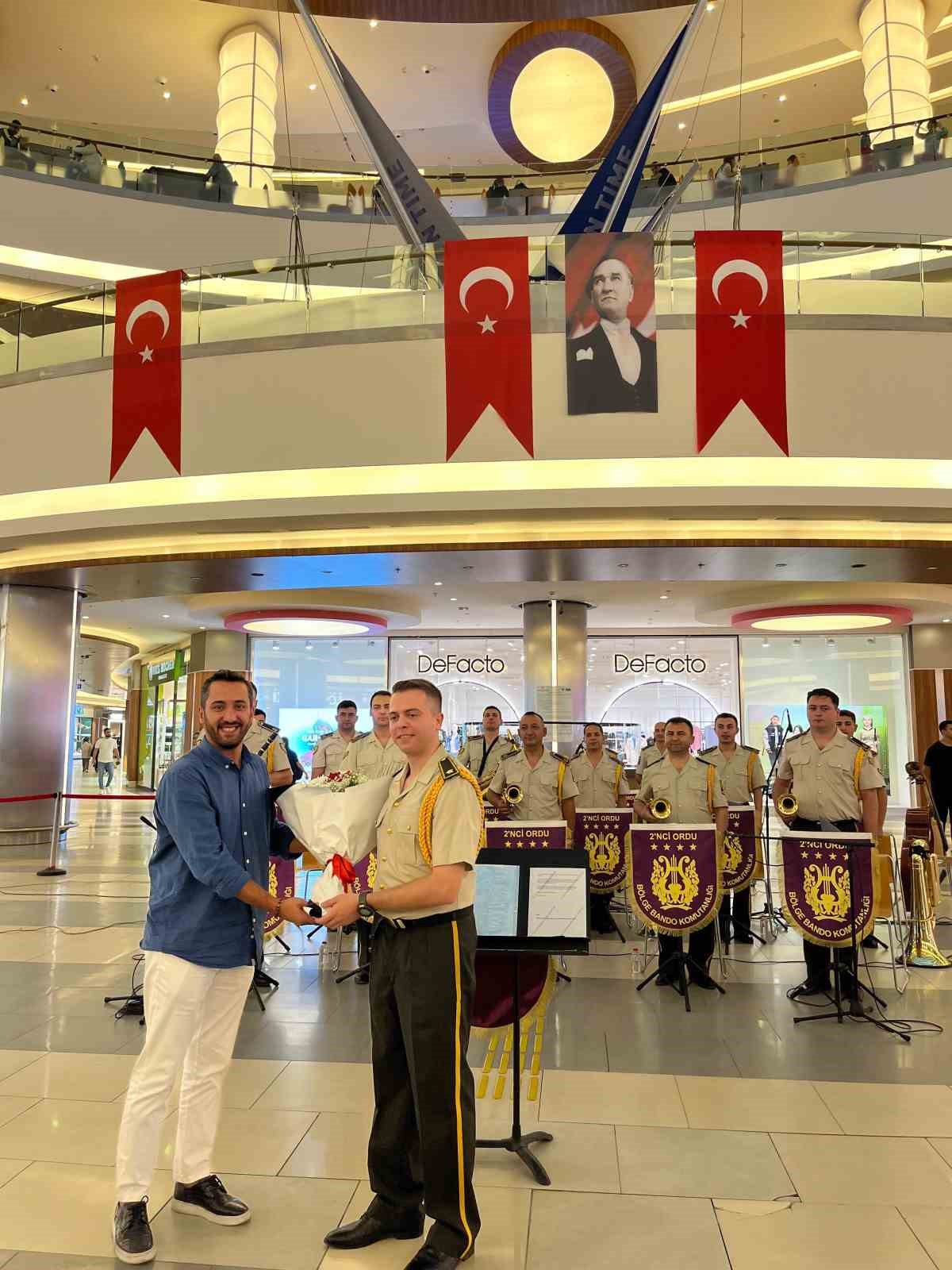 Malatya Park AVM’de Gaziler Günü konseri
