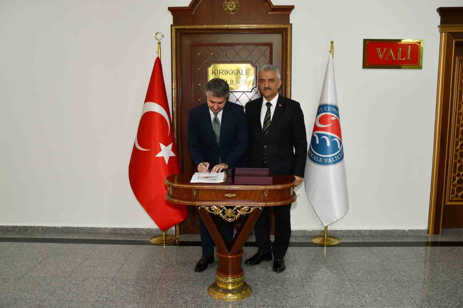 Bakan Yardımcısı Tarıkdaroğlu&rsquo;ndan Kırıkkale Valisi Makas&rsquo;a ziyaret
