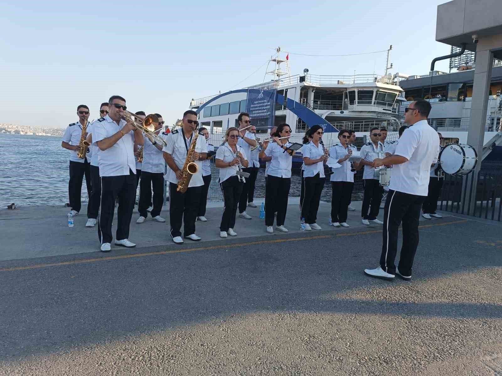 Feribotla taşınan araç sayısı yüzde 30 arttı
