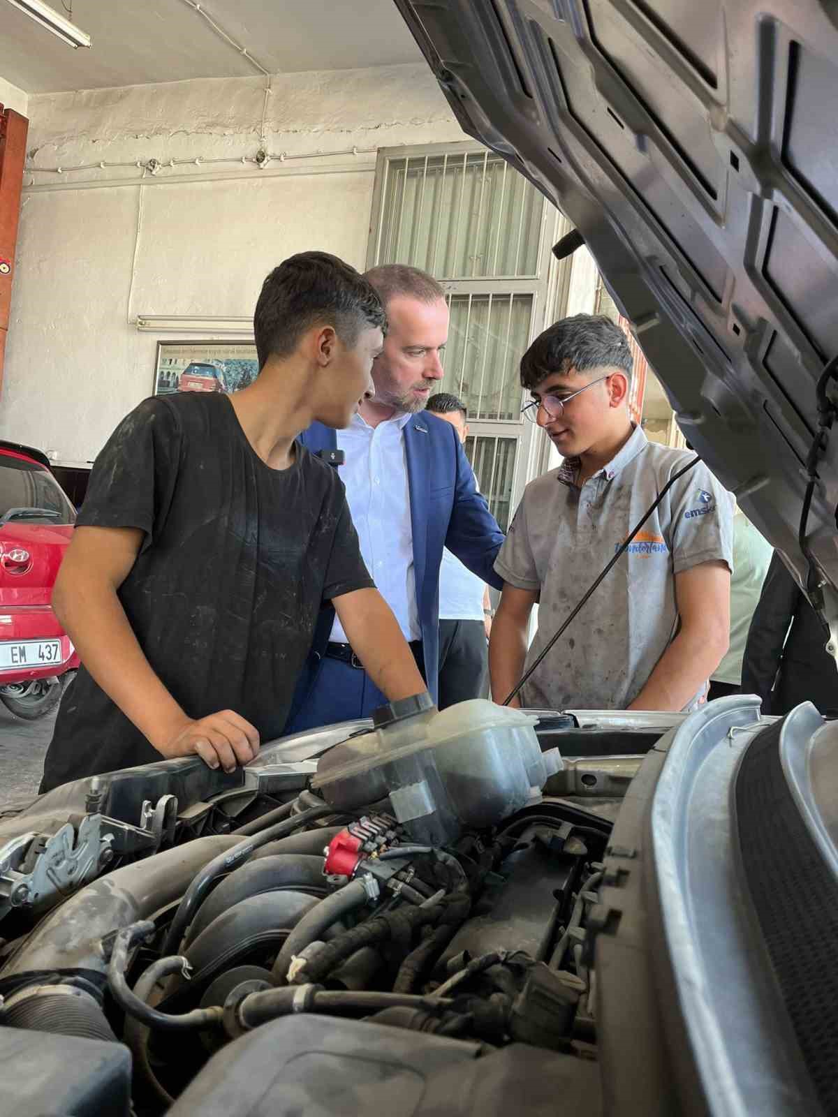 MAGİNDER Başkanı Karademir, sanayi sitesi esnafının sorunlarını dile getirdi
