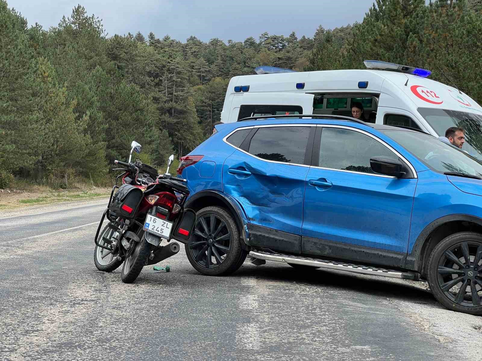 Domaniç’te otomobil ile motosiklet çarpıştı: 1 yaralı
