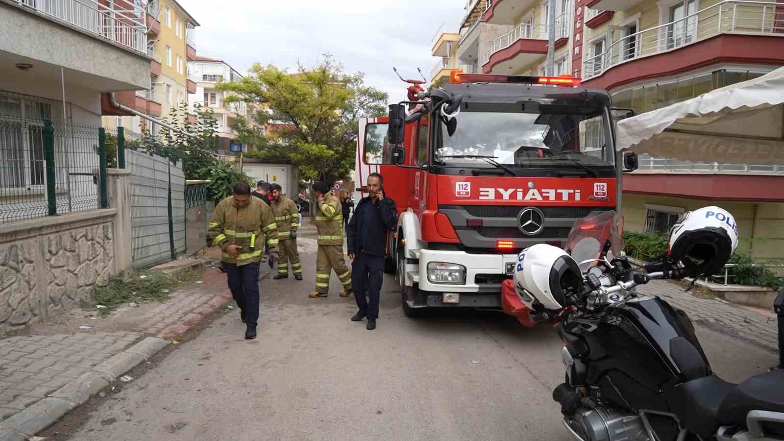 Küçük çocuk faciaya yol açtı, çakmakla oynarken evi yaktı
