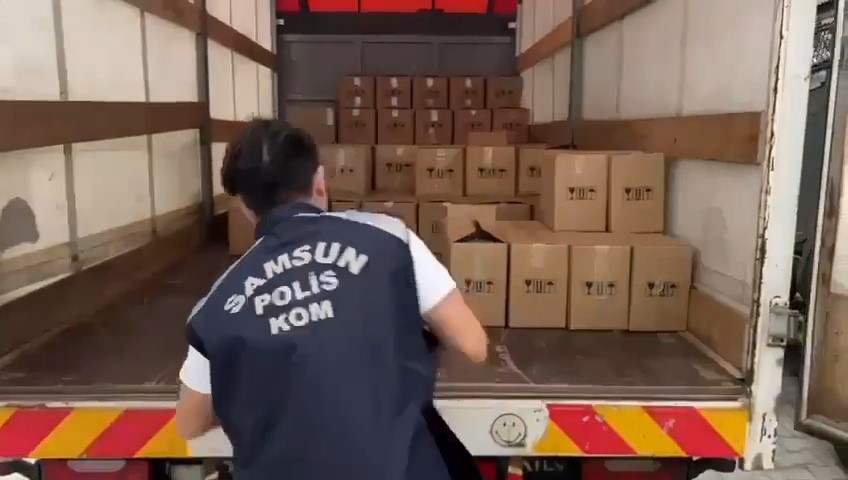 Samsun’da sahte içki yapımında kullanılan 2 ton etil alkol ele geçirildi