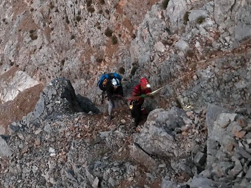 Babadağ’da mahsur kalan paraşütçü kurtarıldı
