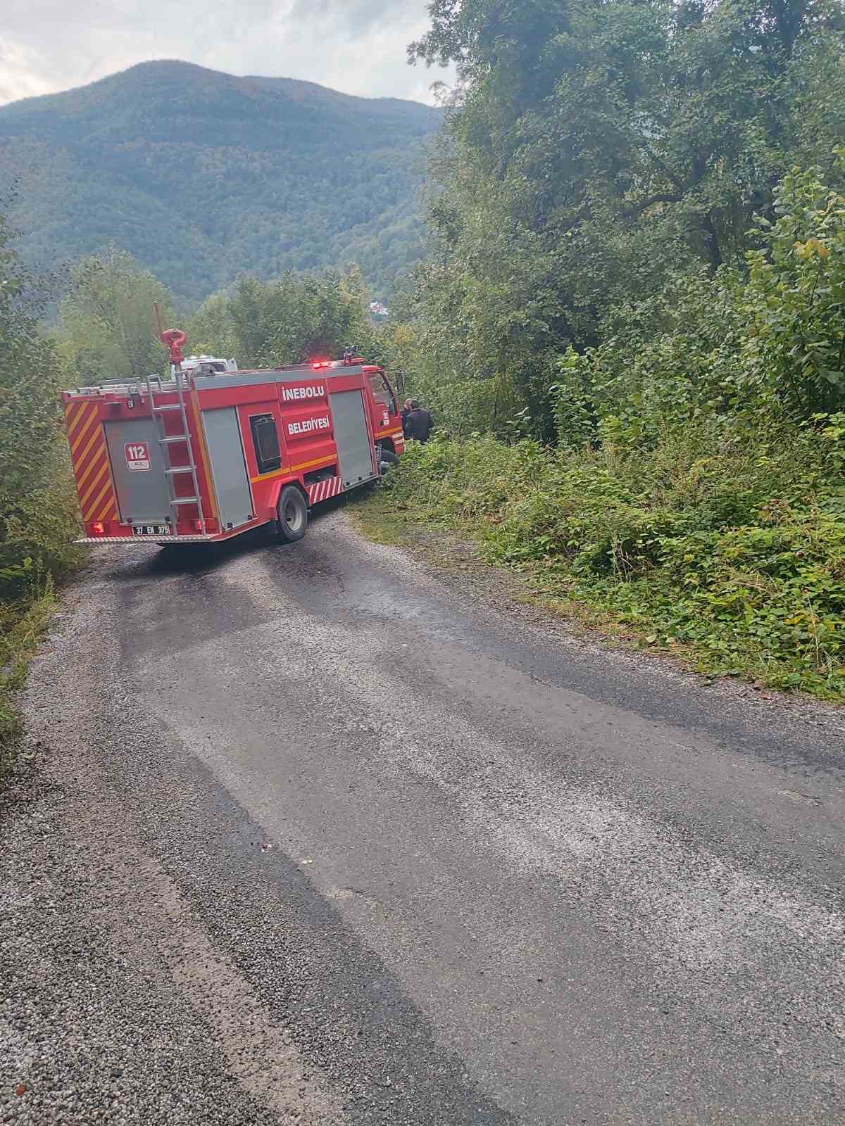 Kastamonu’da otomobil şarampole yuvarlandı: 4 yaralı
