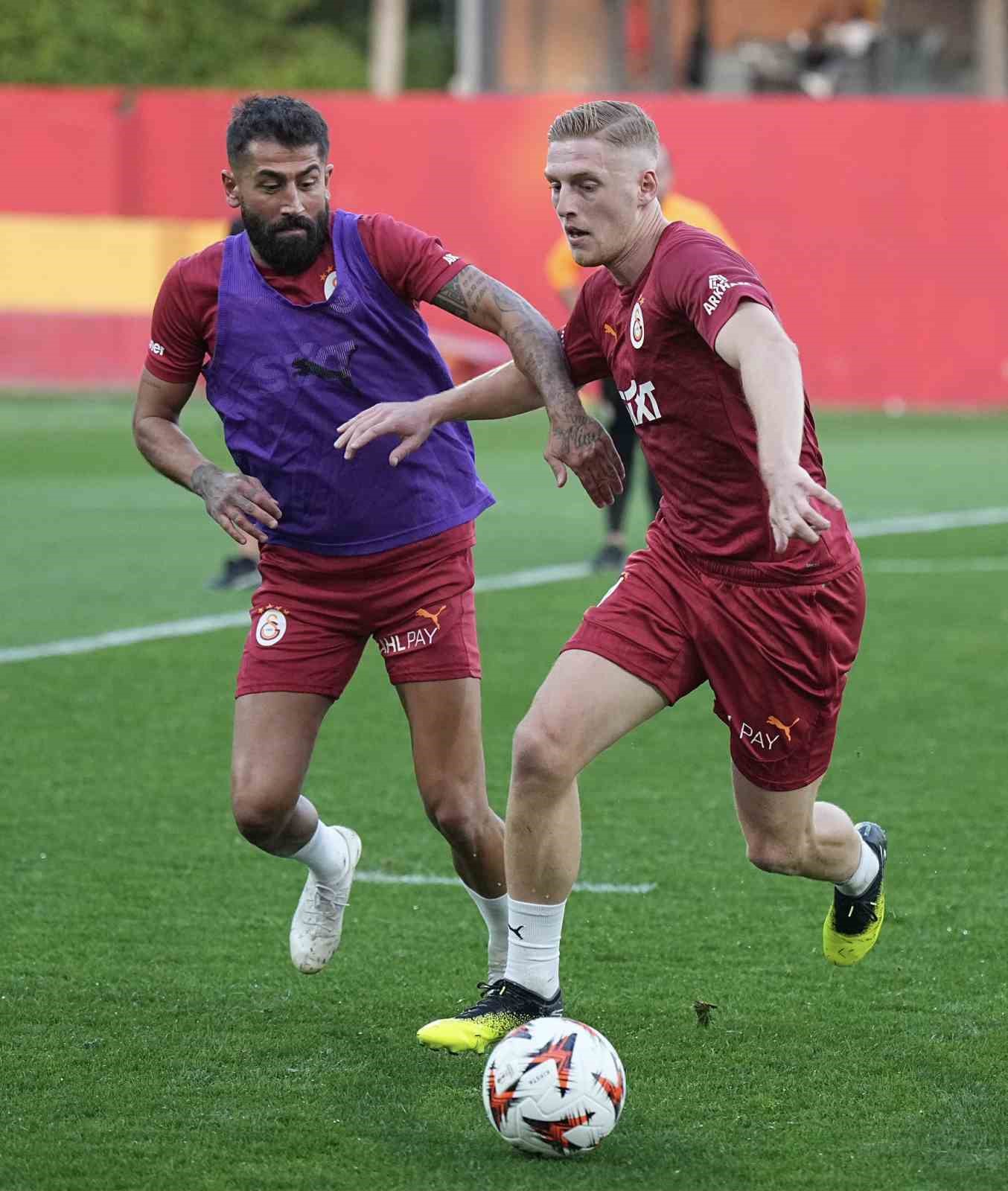 Galatasaray&rsquo;da PAOK ma&ccedil;ı hazırlıkları başladı 