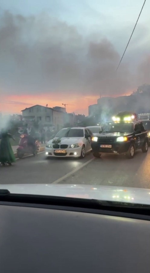 Pendik’te düğün konvoyu yaparak yolu kapatan sürücülere para cezası
