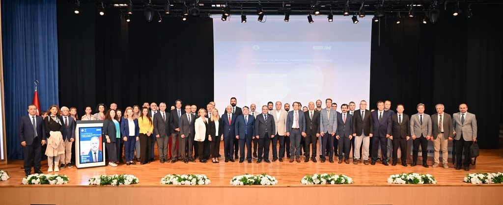 BEUN&rsquo;da &ldquo;T&uuml;rkiye ve Avrupa Yeterlilikler &Ccedil;er&ccedil;evesi ve Mikroyeterlilikler&rdquo; başlıklı konferans ger&ccedil;ekleştirildi
