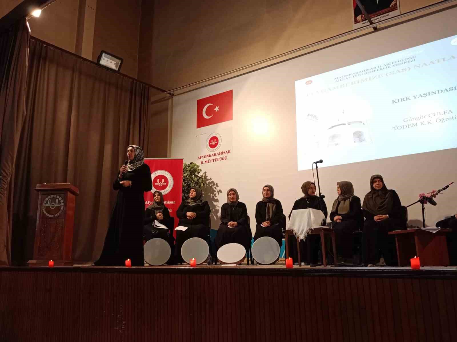 Afyonkarahisar’da "Peygamberimize Naatlar ve Şiir Dinletisi" programı
