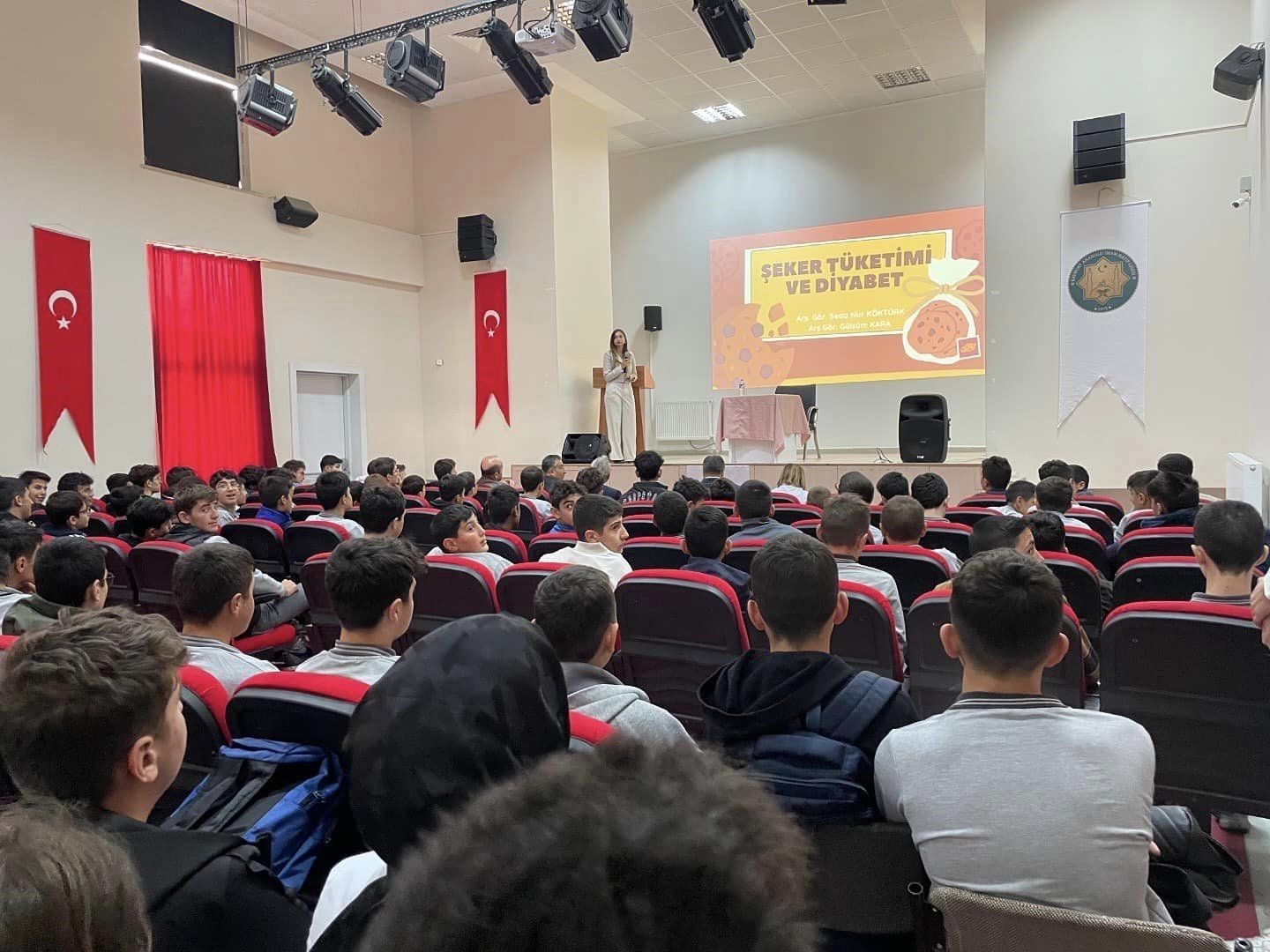 Öğrenciler ’Şeker Tüketimi ve Diyabet’ konularında bilgilendirildi