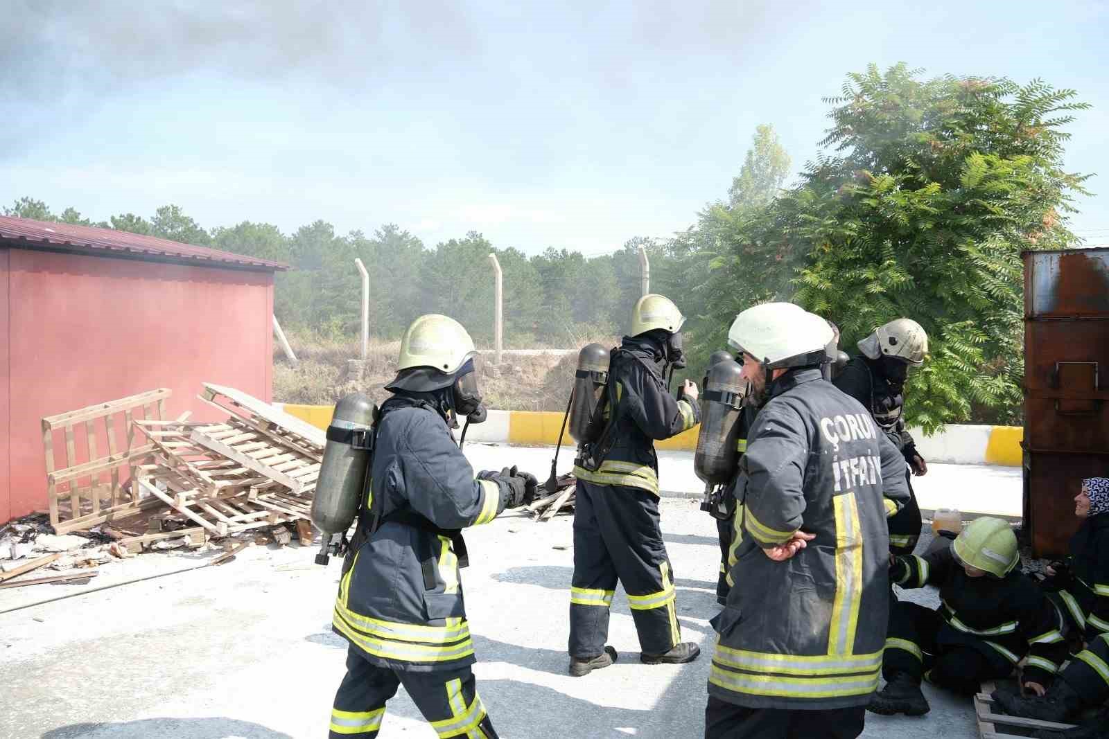 Gönüllü arama ekibinden gerçeği aratmayan tatbikat
