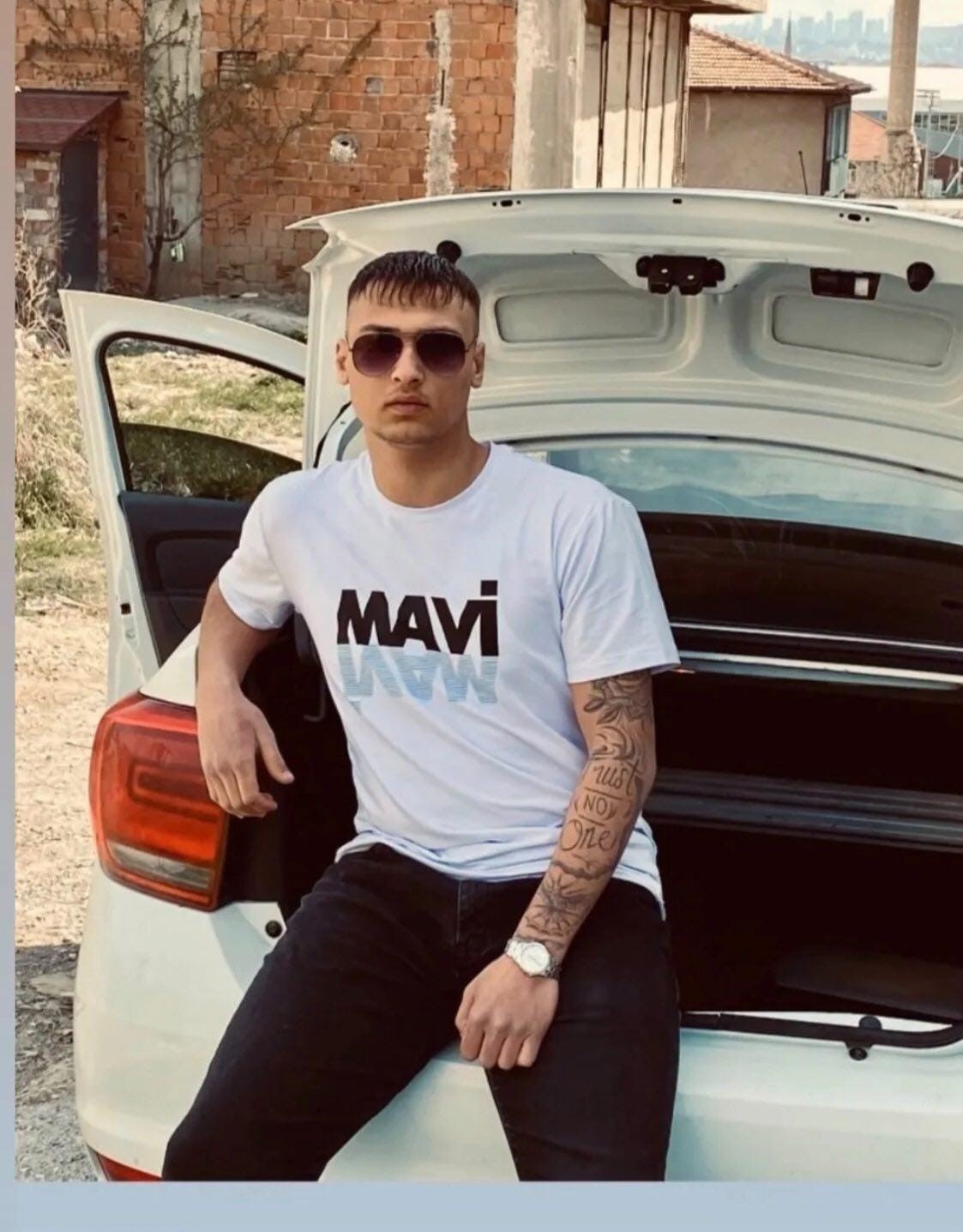 Polisle girdiği &ccedil;atışmada &ouml;len gencin babası: &ldquo;Oğlumun devlete karşı su&ccedil; işleyeceğini d&uuml;ş&uuml;nm&uuml;yorum&rdquo;
