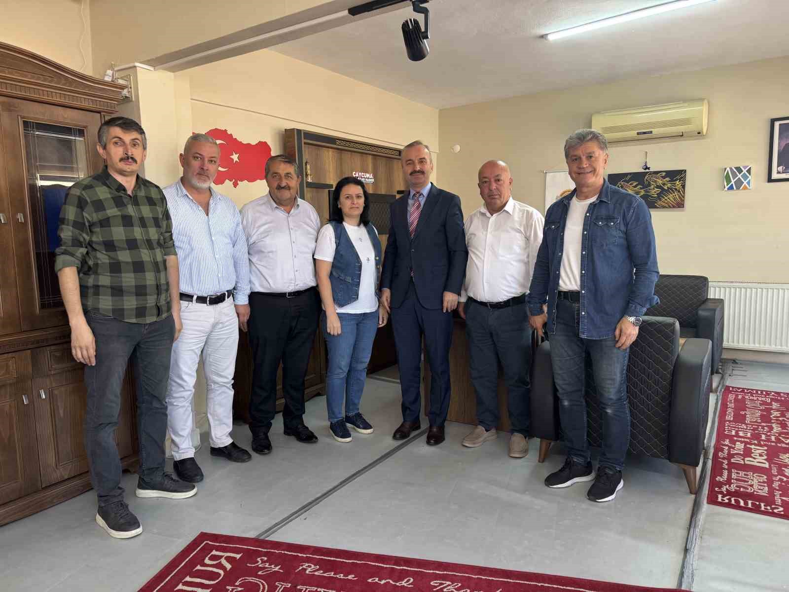 Çaycuma İlçe Milli Eğitim Müdürü İsmail Baş’tan gazetecilere veda ziyareti