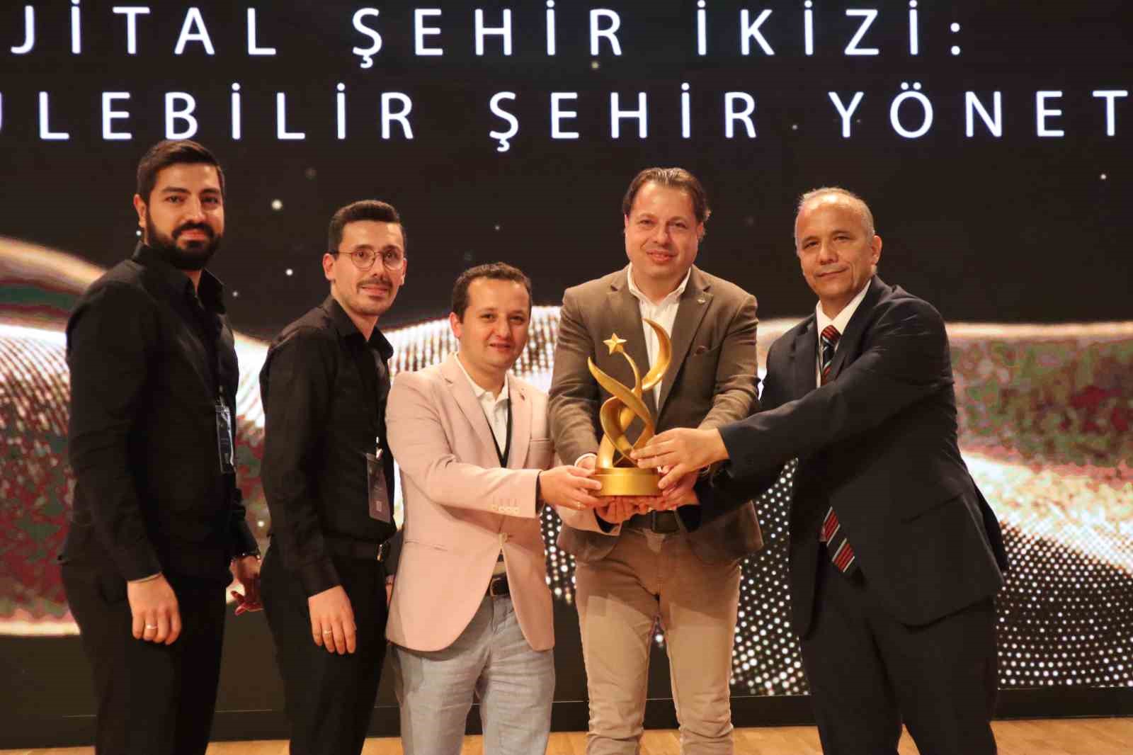 Bağcılar Belediyesi&rsquo;ne &ouml;zel başarı &ouml;d&uuml;l&uuml;
