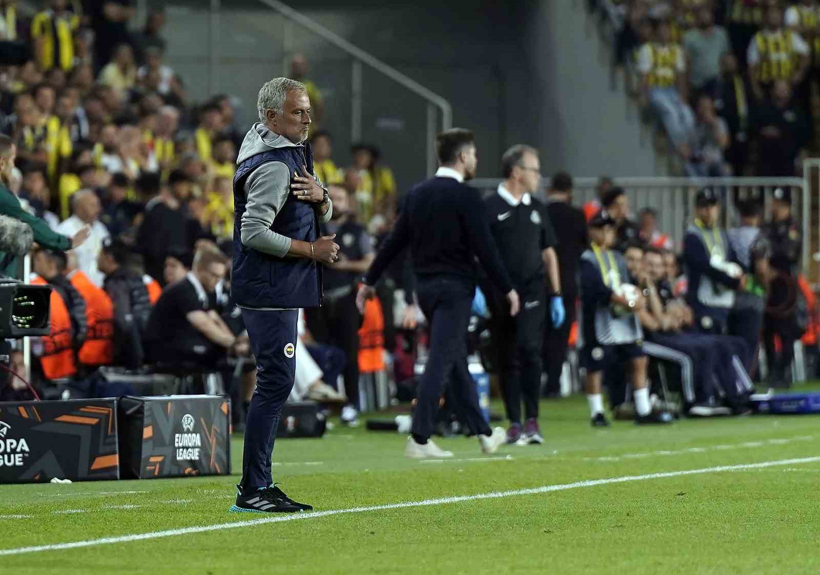 UEFA Avrupa Ligi: Fenerbahçe: 0 - Union Saint-Gilloise: 0 (Maç devam ediyor)
