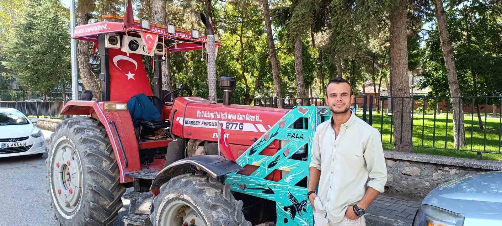 "Bu benim için heves" dedi, cezalara rağmen traktörle turlamaktan vazgeçmedi