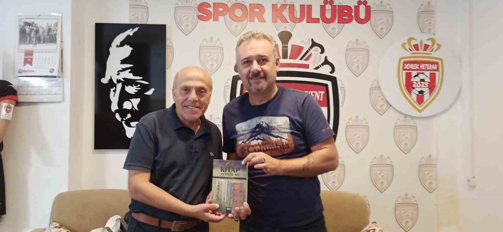 Gazeteci Yazar Uzay Karslı Devrekli basın mensupları ile bir araya geldi