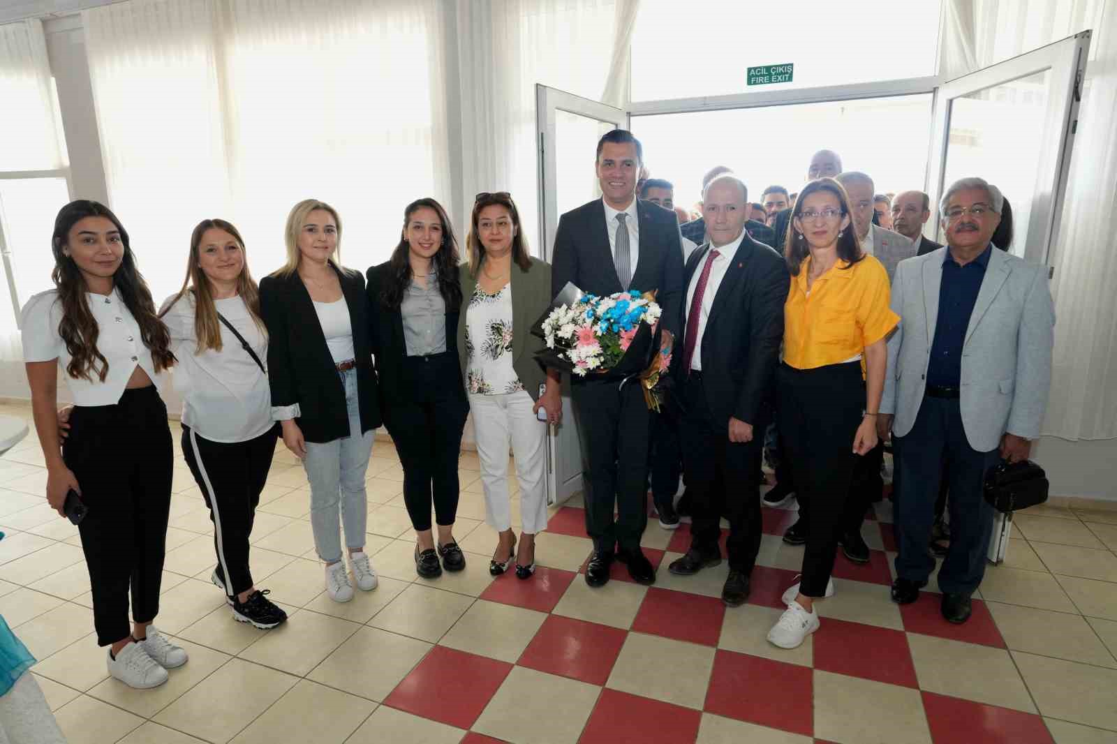 Başkan Zeyrek&rsquo;ten Ahmetli&rsquo;ye &uuml;st ge&ccedil;it m&uuml;jdesi
