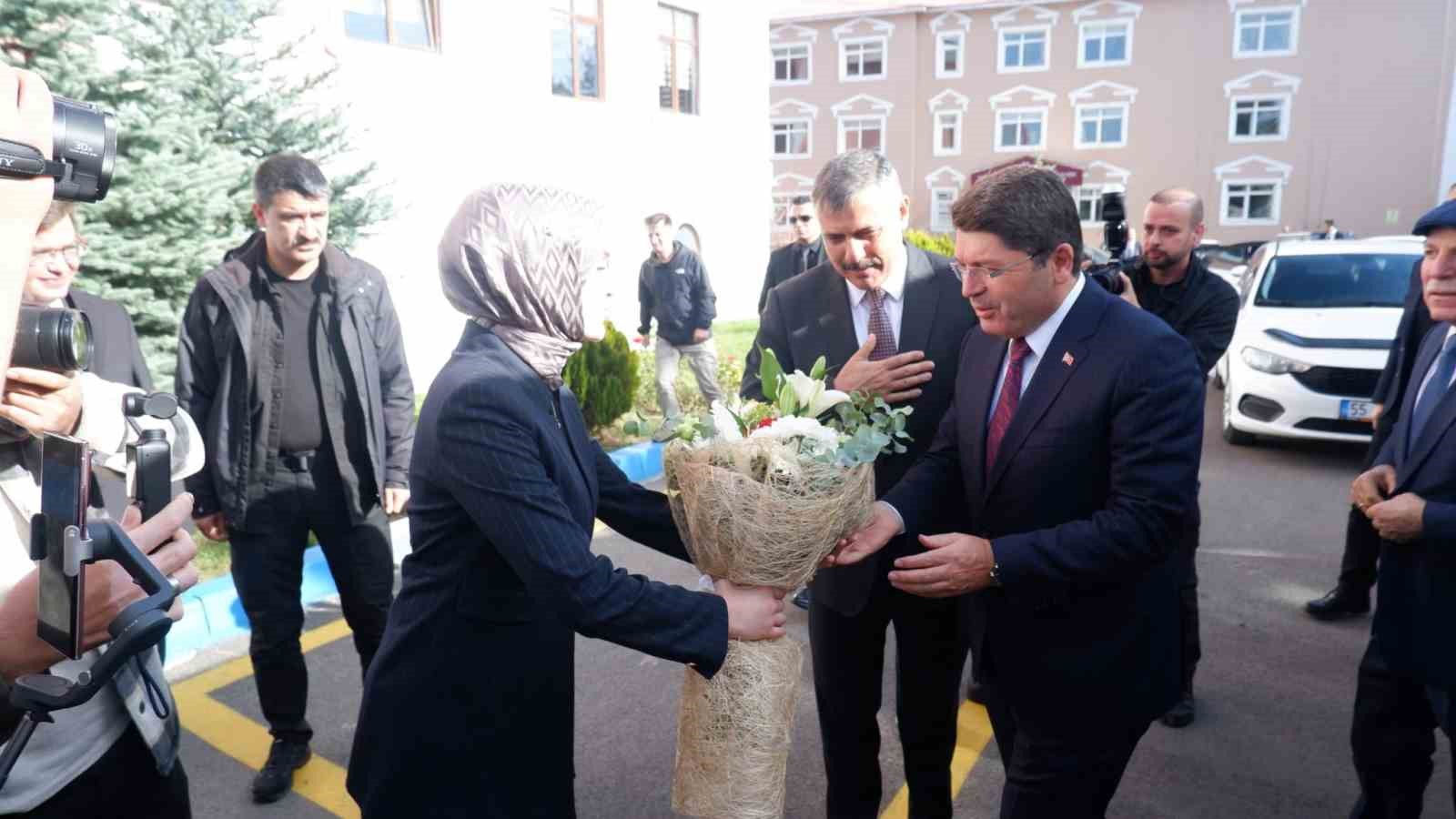 Adalet Bakanı Yılmaz Tunç Erzurum’da