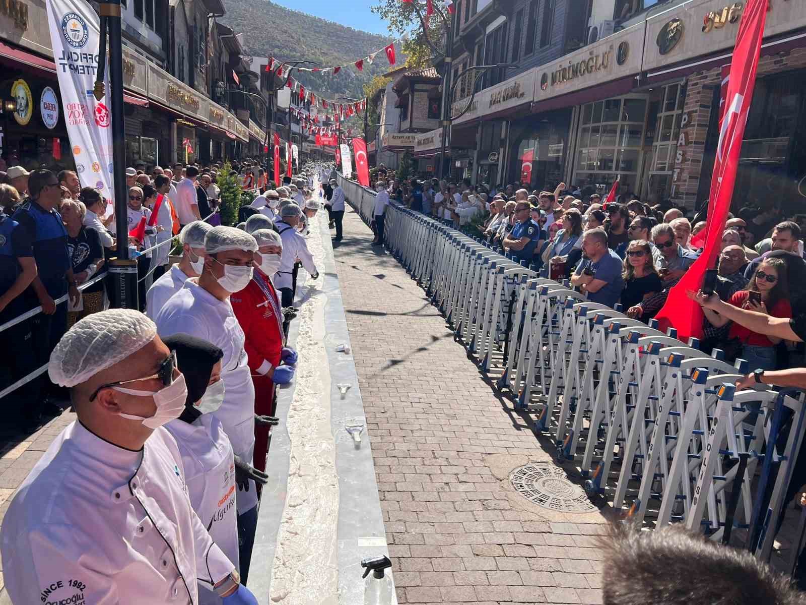 Dünyanın en uzun lokumunu yaptılar