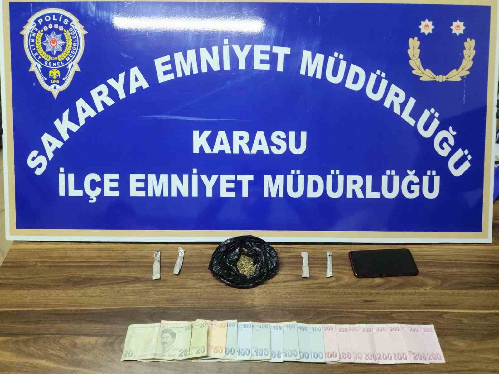 Uyuşturucu madde satarken polise yakalanan şahıs tutuklandı
