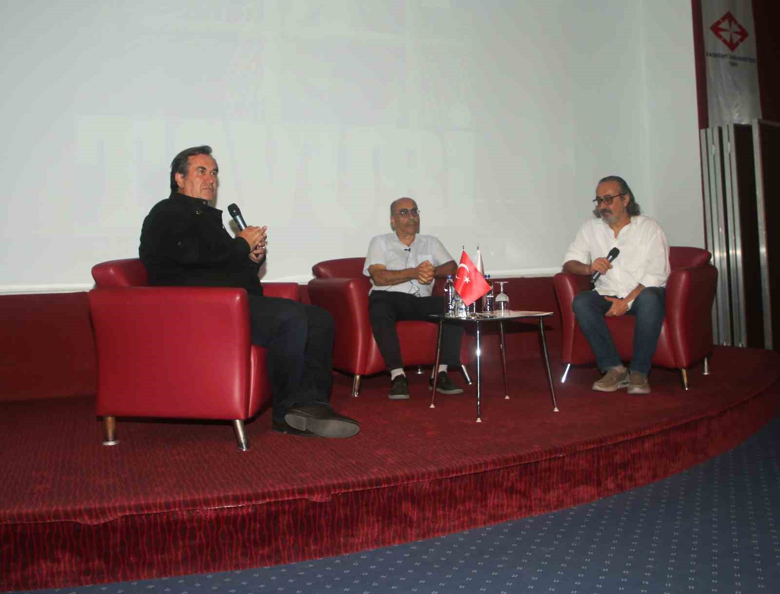Hastanede belgesel g&ouml;sterimi
