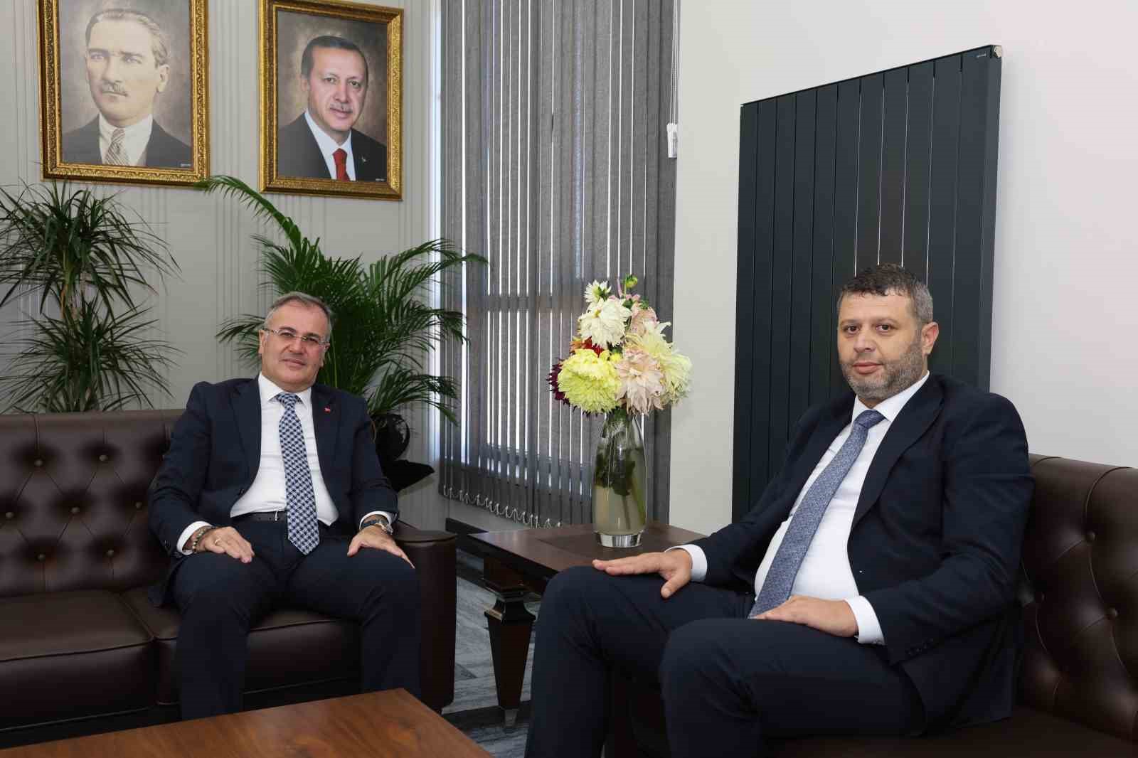 Başkan Mutlu&rsquo;nun ilk adresi Başkan &Ouml;zdoğan oldu
