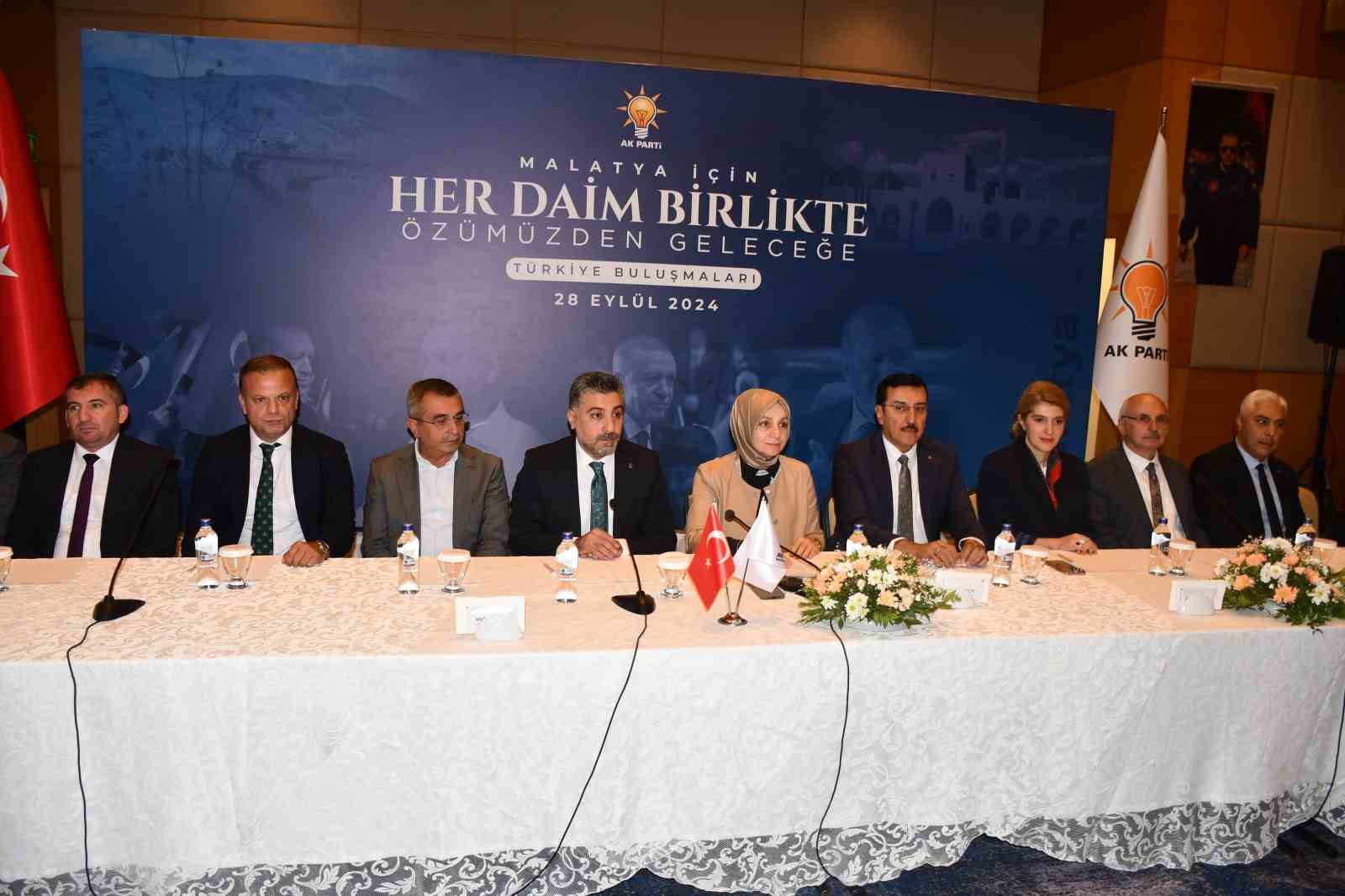 AK Partili Usta: “ Deprem bölgelerini ayağa kaldırmak için büyük bir gayret içerisindeyiz”
