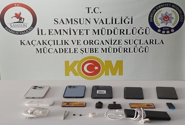 Samsun’da kopya düzeneğiyle ehliyet sınavına giren 3 kişi suçüstü yakalandı
