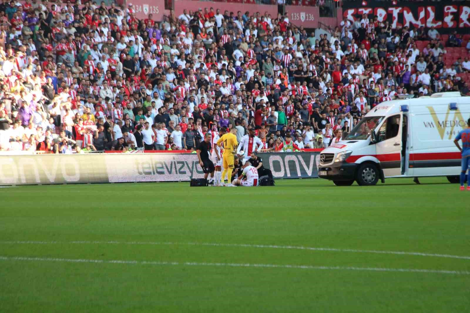 Trendyol Süper Lig: Samsunspor: 0 - Göztepe: 1 (Maç devam ediyor)