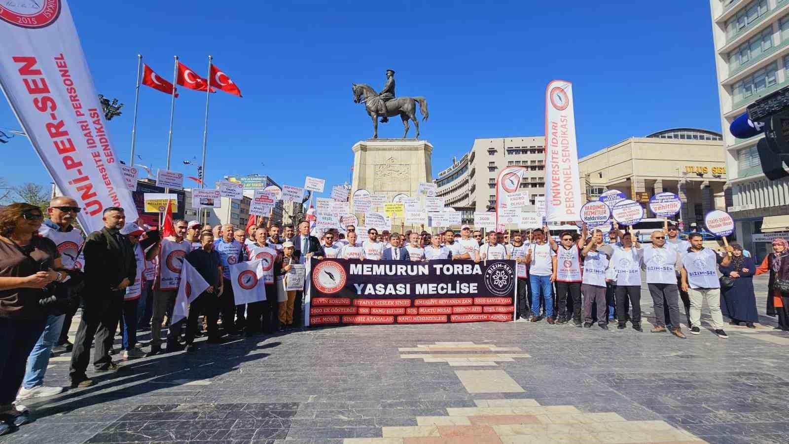 ÜNİPERSEN’den kamu personelinin sorunlarına yönelik basın açıklaması
