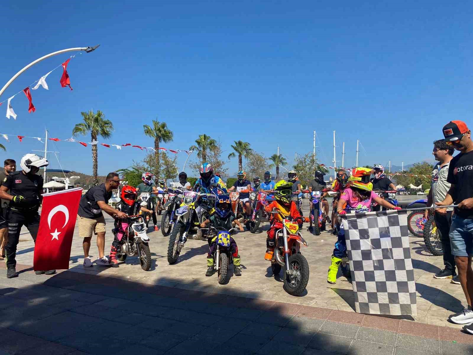 Fethiye’de Süper Enduro Şampiyonası, magazin startıyla başladı
