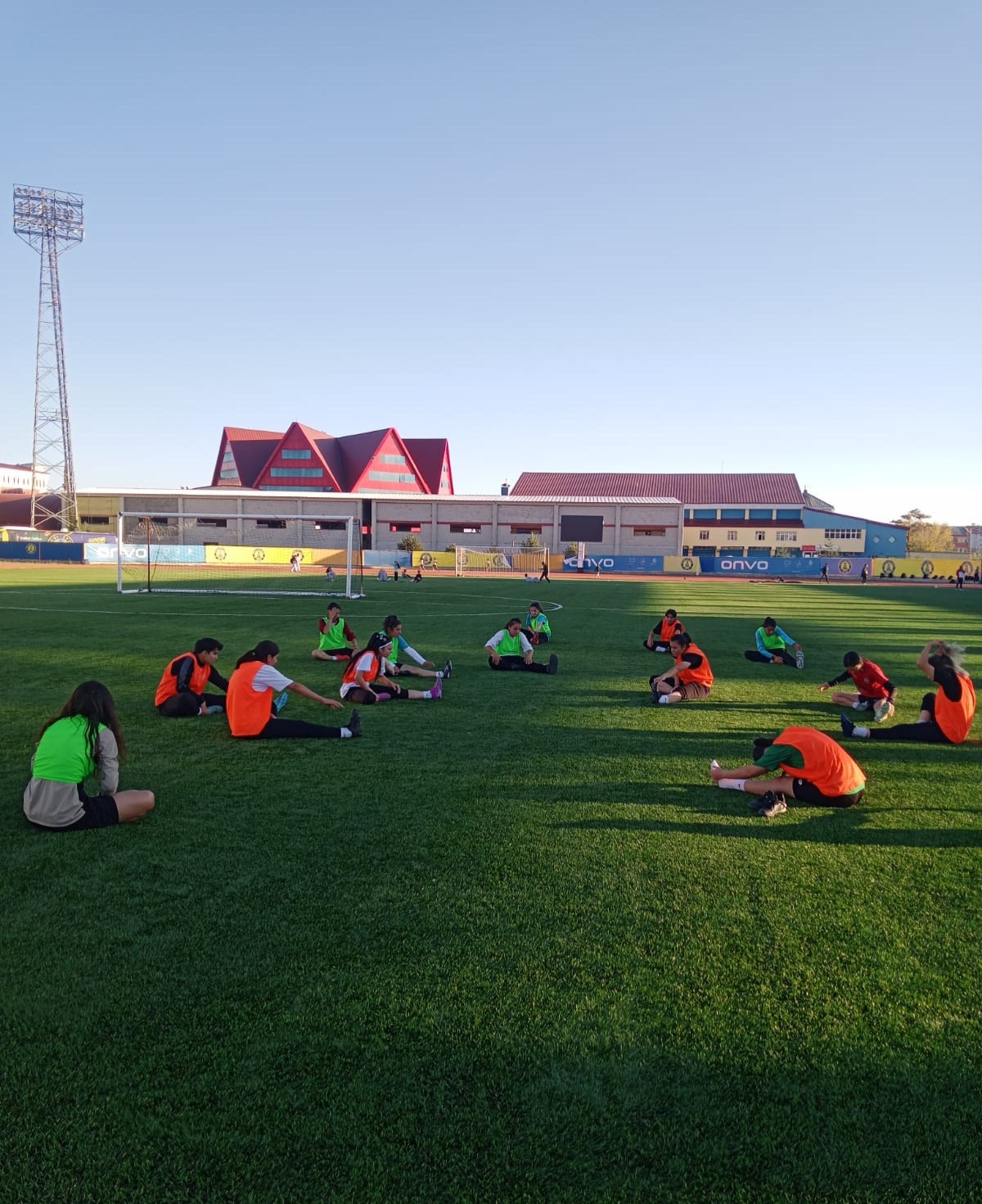 Ağrı Aile ve Sosyal Politikalar Kadın Futbol Takımı, 2. Lig’e hazırlanıyor
