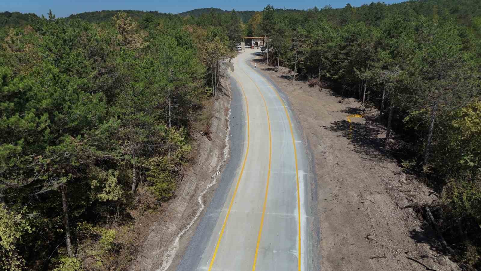 Başkan Özlü biten ve devam eden projeleri inceledi
