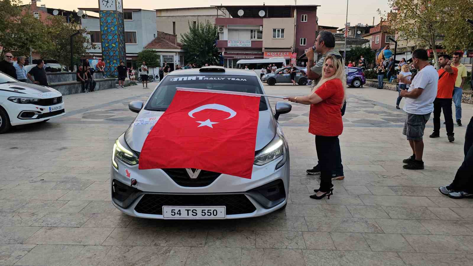 Sakin şehir Yenipazar ’Otokros’ ile hareketlendi
