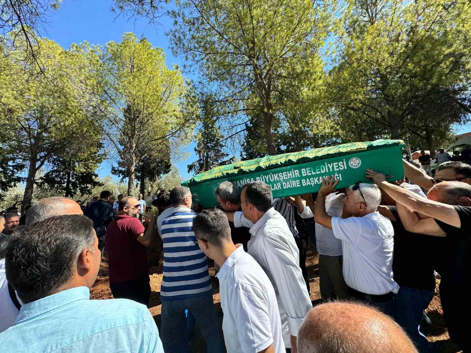Adnan Erbil son yolculuğuna uğurlandı