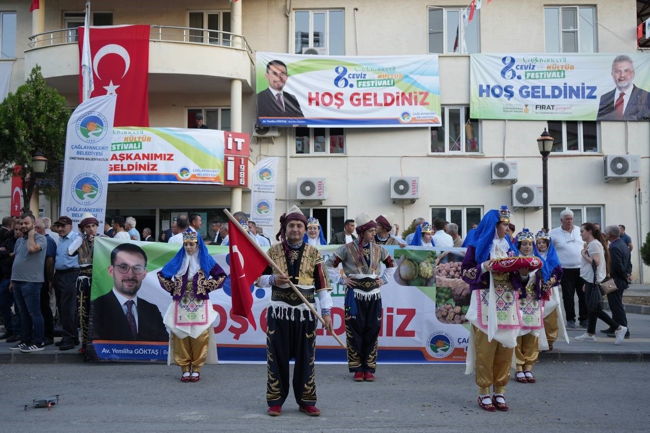 Cevizin anavatanı Çağlayancerit’te renkli festival coşkusu