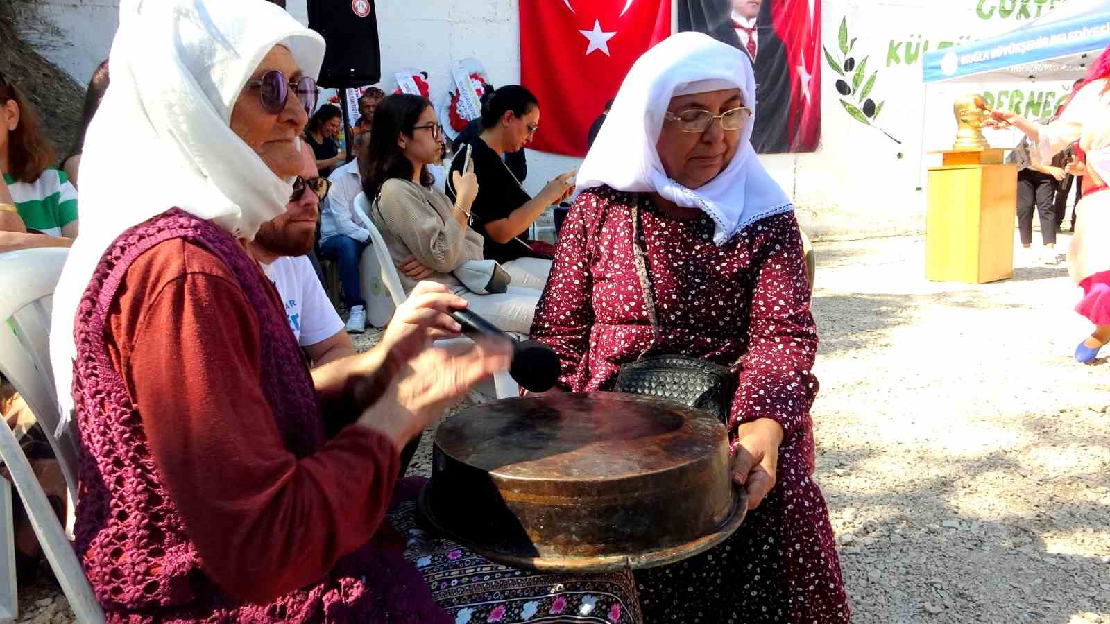 Göktepe’nin kadınları hamur leğenleriyle kültürlerine ritim katıyor