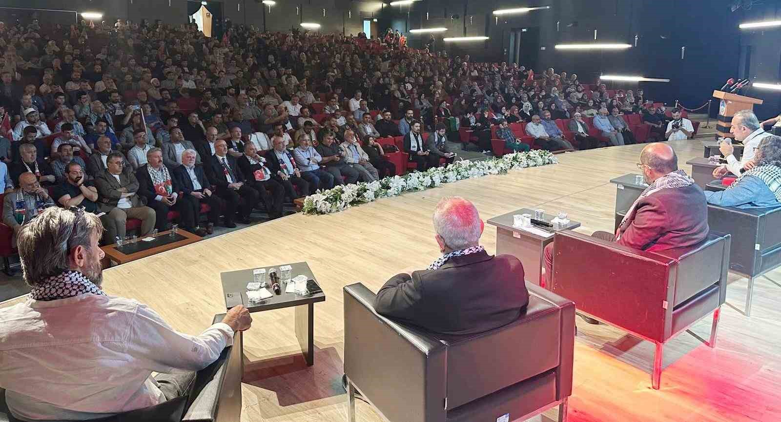 Yazar Yusuf Kaplan: &quot;Gazze’de soykırım varsa bunun nedeni orada olmadığımız içindir&quot;