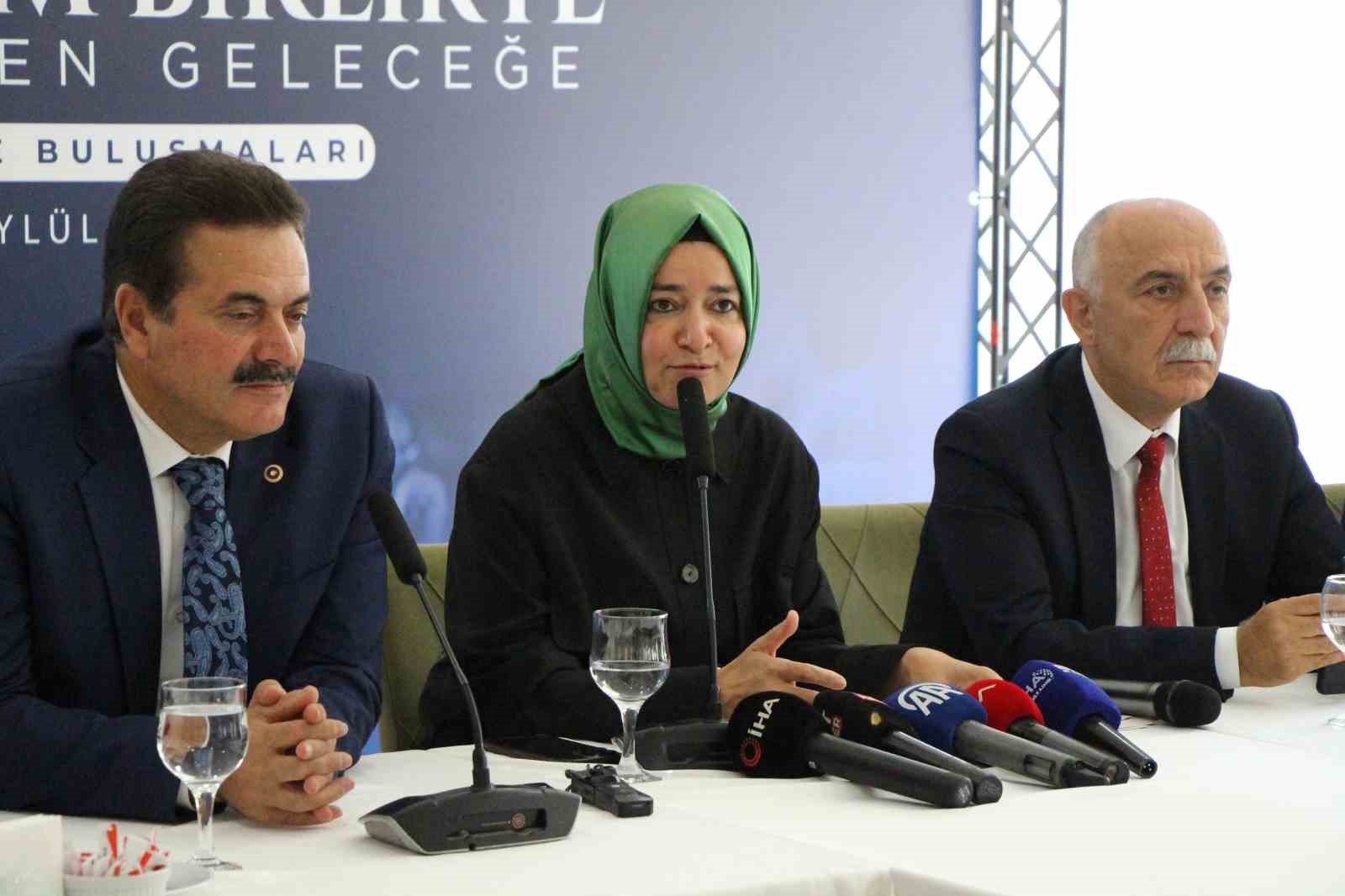 Fatma Betül Sayan Kaya: &quot;Gittiğimiz illerde ’erken seçim mi var?’ diye soruyorlar”