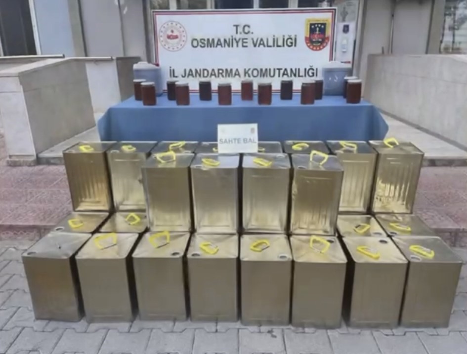 Osmaniye’de jandarma 1 ton sahte bal ele geçirdi