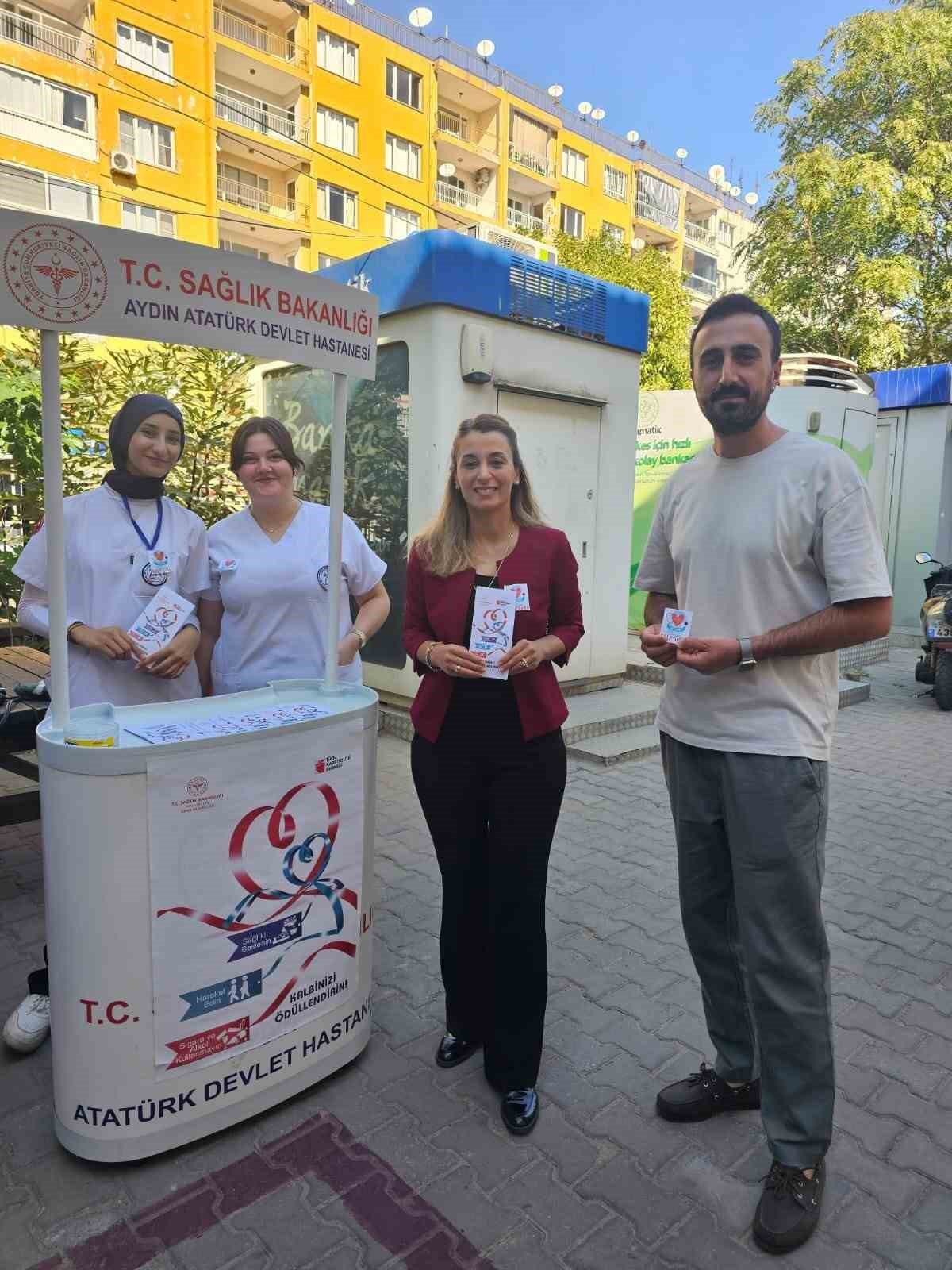 Aydın Atat&uuml;rk Devlet Hastanesi&rsquo;nde vatandaşlar kalp sağlığı hakkında bilgilendirildi
