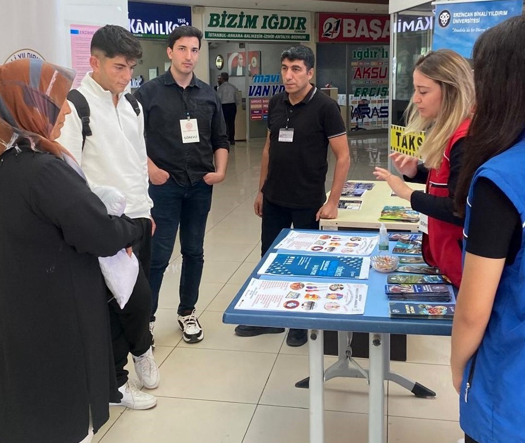 EBYÜ’lü öğrenciler karşılandı