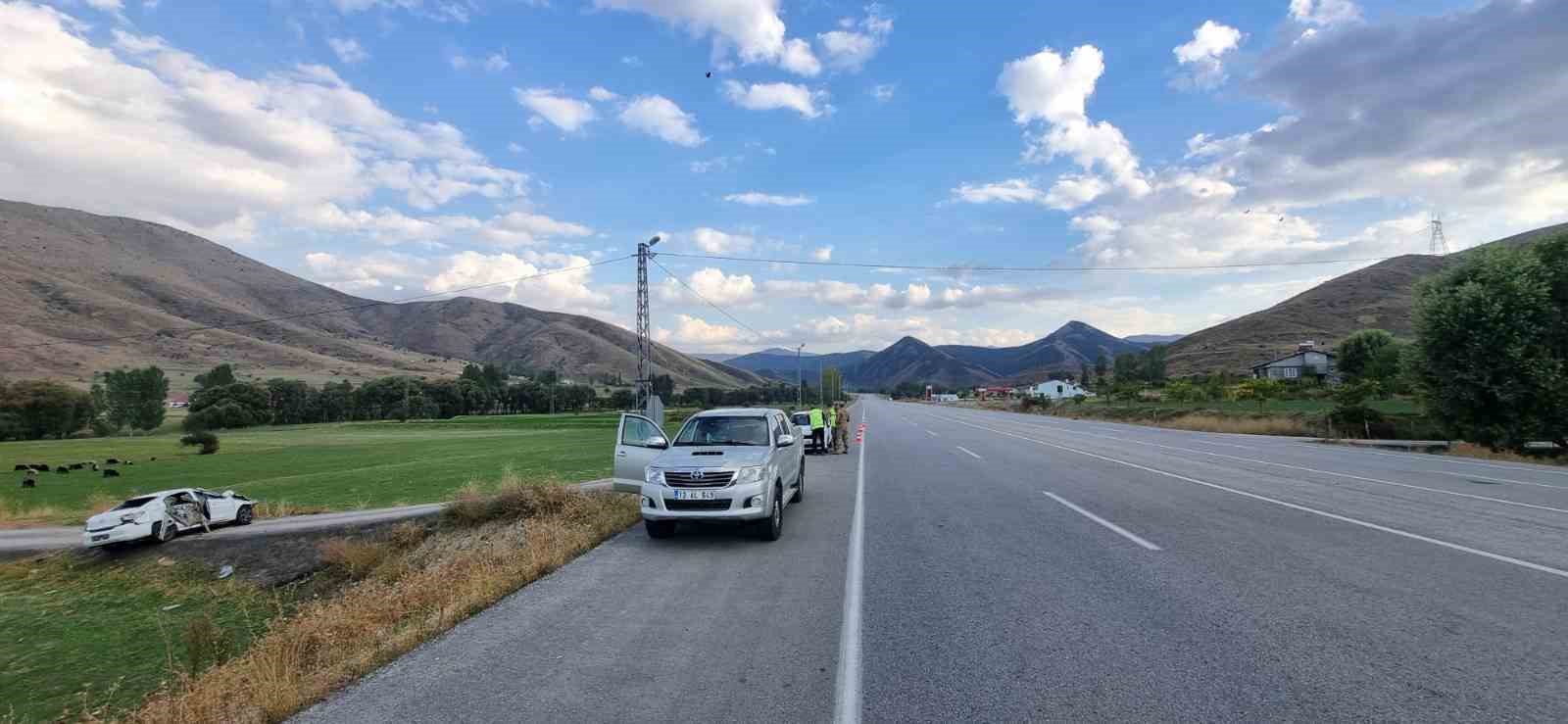 Bitlis’te otomobil takla attı: 5 yaralı