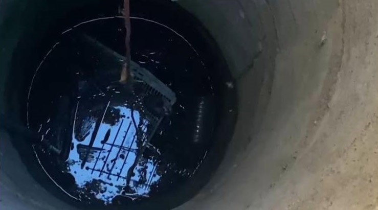 Edirne&rsquo;de kuyuya d&uuml;şen yavru kediyi itfaiye kurtardı
