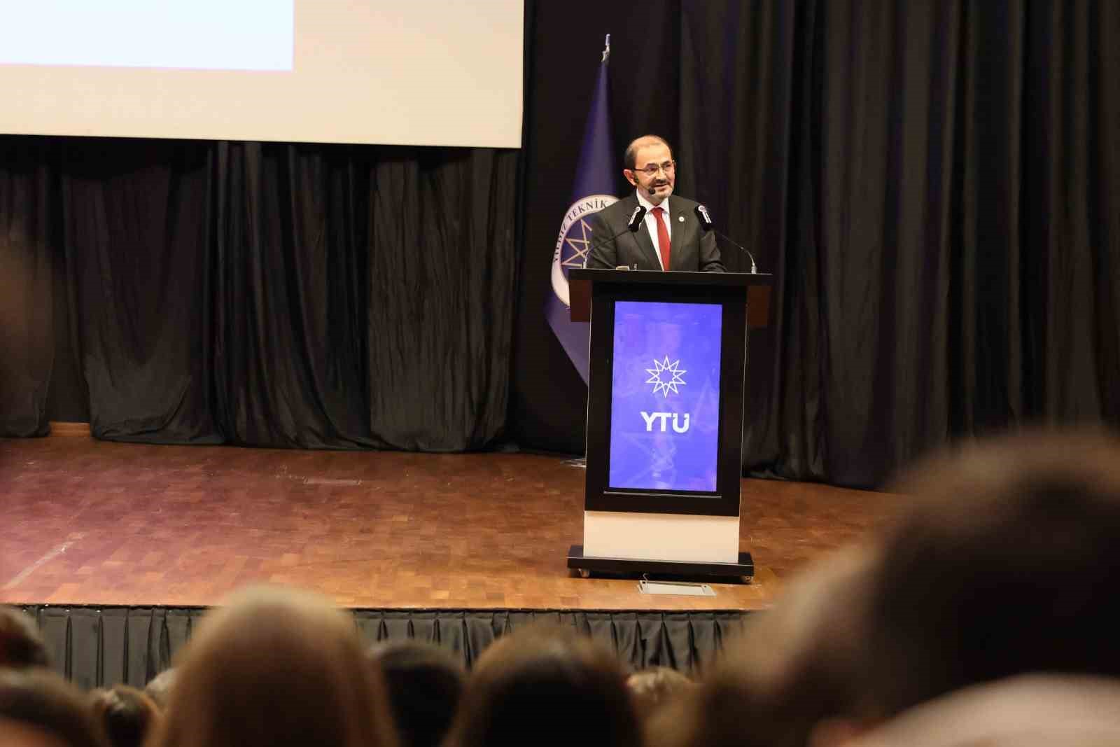 YT&Uuml; yeni yıldızlarıyla buluştu
