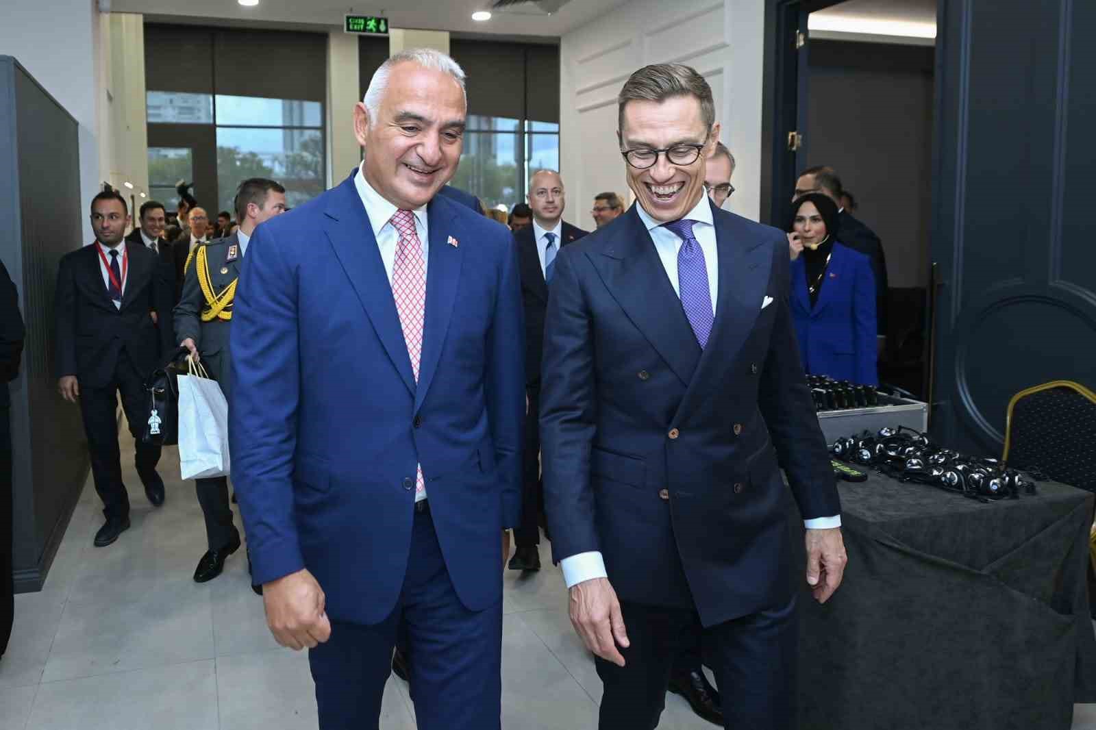 Bakan Ersoy: &ldquo;Tatar toplumu T&uuml;rkiye ve Finlandiya ilişkisinde &ouml;nemli bir akt&ouml;r olarak &ouml;ne &ccedil;ıkmaktadır&rdquo;
